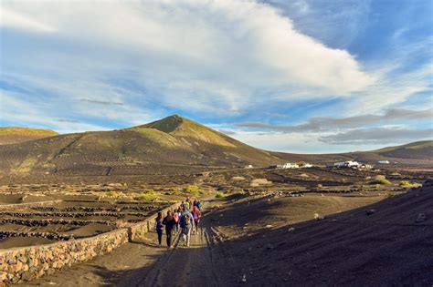 senderismo en lanzarote rutas|Las 5 rutas de senderismo más top en Lanzarote